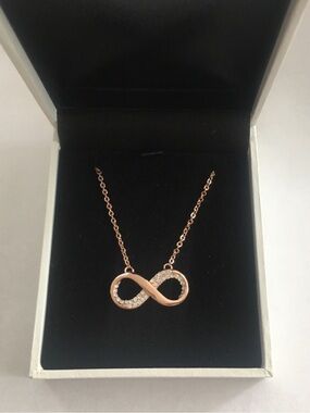Rose gold plated & cz infinity designer necklace NWOT in gift box